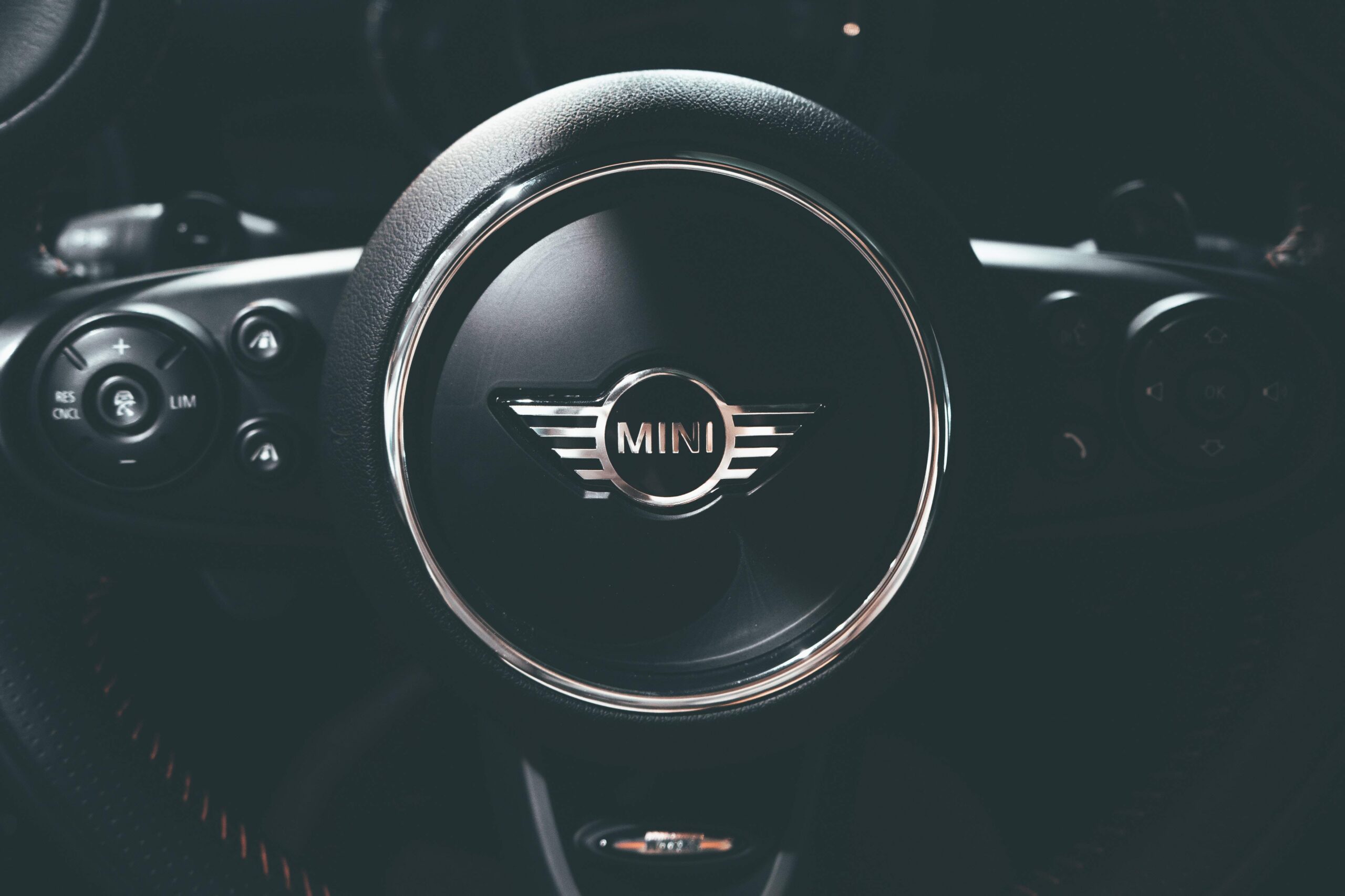 You are currently viewing Mini Cooper Delivers Further Power And Range In 2025